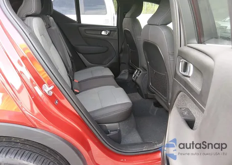 2024 Volvo Xc40 B5 Core Bright Theme z USA, uszkodzony, nr VIN YV4L12UK3R2315858